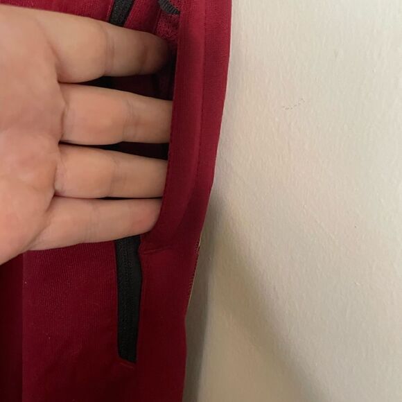 Nike NBA Cleveland Cavaliers
Courtside  Sweatbands Size L NWT - Picture 3 of 9